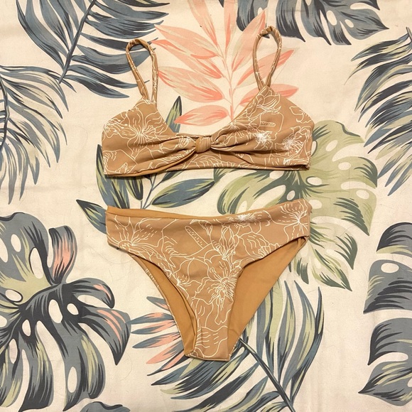 Effortless Swim - Bikini Set - Picture 4 of 10